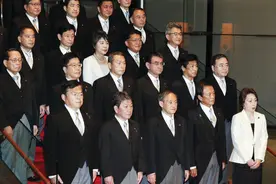 派阀利益平衡的内阁+无派阀首相，菅义伟能否施展自己的拳脚图片