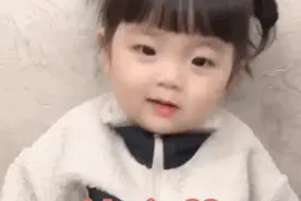 聊育儿 | 这些萌娃ins博主，最圈粉的才不是时髦穿搭图片
