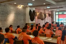 【新市民·追梦桥】遵义市汇川区总工会“党建带工建”助力搬迁群众融入新生活图片