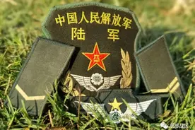 从列兵到上等兵，肩上多了“一道拐”，意味着什么？图片