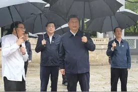 习近平勉励青年学子：不负青春不负韶华不负时代图片