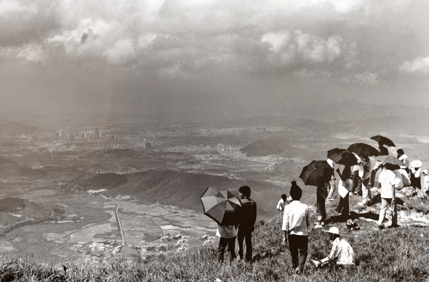 深圳经济特区40年影像志⑩ | 梧青回！深圳人都去过的梧桐山40年前是这样图片