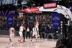 NBA赛季盘点之10大压哨绝杀：077布克射杀快船 浓眉三分大心脏图片