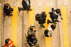 “最亲爱的人，伤我却是最深！”抑郁症纳入校园体检，两个女生讲述抗抑经历图片
