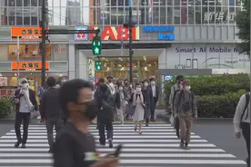 日本政府准备发钱促婚！新婚夫妇明年起可以申请60万日元生活补助视频封面