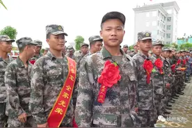 【今日钦州】戎装在身 无悔青春图片