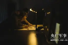 夜航日记：驾驶室里一片漆黑，难道晚上无人开船？图片