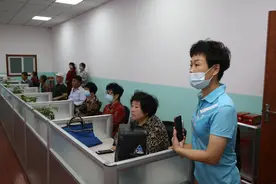 揭秘公交车背后的“故事”！青岛交运集团举办市民开放日图片