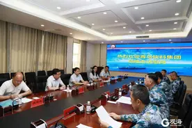 向人民子弟兵致敬！青岛饮料集团中秋、国庆节前慰问部队官兵图片