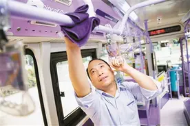 宁波首条“公交商旅线”开通图片