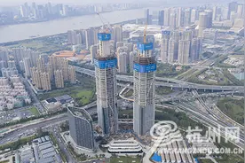 杭州在建地标建筑“智慧之门”触及272米“巅峰”图片