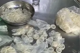 越南警方缴获近35万二手避孕套：煮沸风干后再包装销售图片