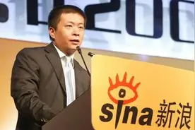 26亿美元的新浪被曹国伟公司私有化，美股退市后或回港股？图片