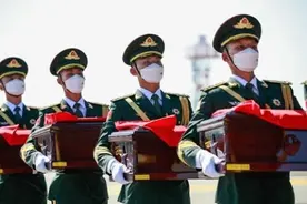 未来网评：盛世中国有你们的荣光图片