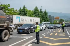 “黄金周”会有多堵？杭州湾大桥或将首次限流限速图片