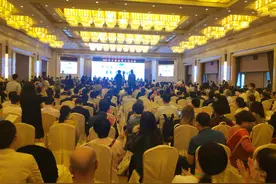 喜讯！卓进盛院长荣获全国“白求恩式好医生”称号图片