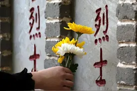 他们，挺起了民族脊梁图片