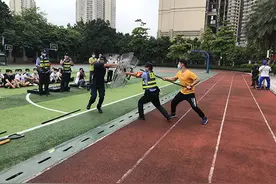 “模拟演练 送教上门”广州海珠警方提升学校应急处置突发事件能力图片