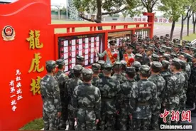 士兵的高光时刻图片