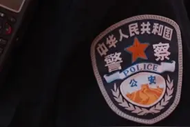 男子辱警后扬言“看看牢房的饭什么味”，民警：满足你图片