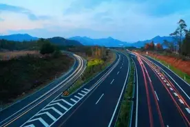 国庆假期走高速出行，这些提醒不可不知→图片