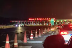 记者亲历国庆前夕上海出城：走G40到江苏启东2个半小时图片