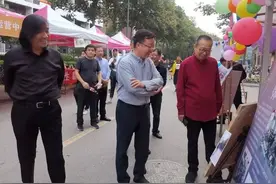 校园双节汇｜山东工艺美术学院：师生共进晚餐，还有服装秀表演图片