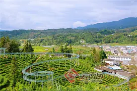 腾冲茶山高空玻璃漂流项目投入使用图片