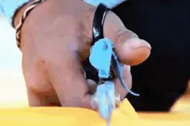 这抹红，一生守护图片