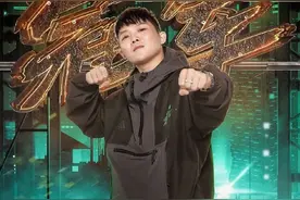 王一博战队人气果然无法阻挡！“二流子”成都小伙杨凯今晨拿下《这！就是街舞3》总冠军图片
