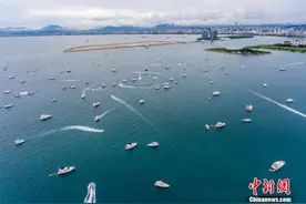 “十一”黄金周假期三亚游艇出海游火爆图片