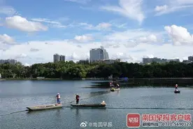 长假第三天，南宁蓝刷屏朋友圈图片