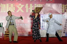 诸城市举办“迎国庆·庆中秋—国家级非物质文化遗产茂腔展演”活动图片
