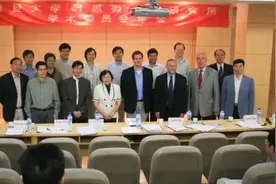 最新诺奖得主，原来是上海高校这个实验室的学术委员会委员图片