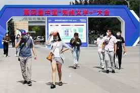 “触手怪”式的网文作者们：“每天一睁眼就觉得欠读者八千字”图片