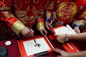 国庆结婚有多火？新娘化妆师7天赚12万，有人随份子花大半月工资图片