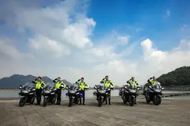 刷屏了！杭州湘湖这群小哥哥好帅，很多人专门来看他们，说太燃了图片
