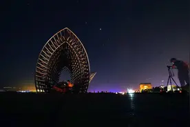 宇宙浩瀚，身边烦恼又算得了什么？上海有群“追星族”，走遍世界拍摄最美星空图片
