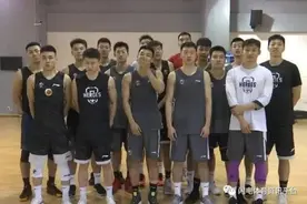 山东男篮即将出征新赛季，哈里斯有望三日内到队合练图片