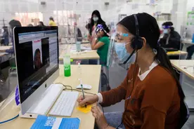 菲律宾：疫情下的远程教学图片