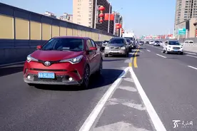 乌鲁木齐市调整部分城市快速路通行方式，匝道跨线、插队将被抓拍图片