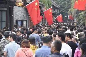 四川人双节“逛吃”花了520亿元，新式茶饮、跨界川菜等餐饮新消费持续火爆图片