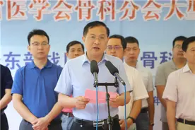 “东部战区总医院骨科名医工作室”落户建湖县人民医院图片