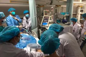 揪心！贵州23岁女孩随时可能死亡 重庆医生一个决定抢回性命图片