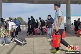 山东“双节”旅游“揽金”超449亿元 新业态备受追捧图片