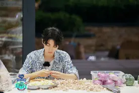 王俊凯说重庆话像说英文！？你晓得“wazhua”啥意思吗图片