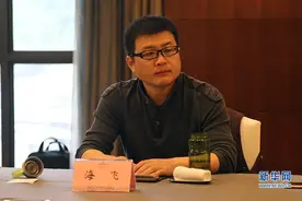 钱塘江·纸中事丨站在照相馆对面朝她凝望图片