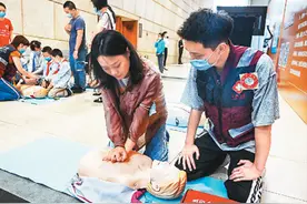 急救 守护生命之花图片