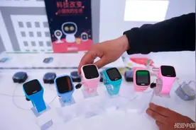 我混进小学生的社交圈，发现最让马化腾焦虑的可能是一块手表图片