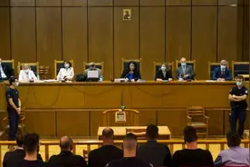 澎湃思想周报丨希腊法西斯政党覆灭；菅义伟内阁被指干预学术图片